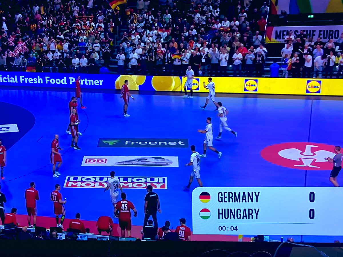 🏀🏐🏆🏀🏐🏆🏀🏐🏆🏀🏐🏆

Haltet unseren Jungs die Daumen. ✊

Es startet gerade im @ZDF Handball Deutschland – Ungarn 

🏀🏐🏆🏀🏐🏆🏀🏐🏆🏀🏐🏆

#GERHUN 
#HandballEM