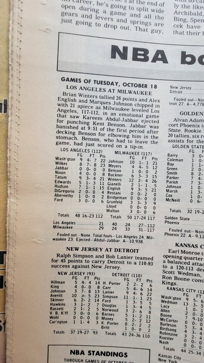 NotesnaScorcard's tweet photo. @PointForwardPro 🏀Couldnt find that game. But here's one with some significance via TSN Nov 1977. 
@PointForwardPro @olskool888 
@NBACobwebs @NBAShorts @Super70sSports @KevinCalabro @AlexEnglish_2 https://t.co/jqWhBDIn9c