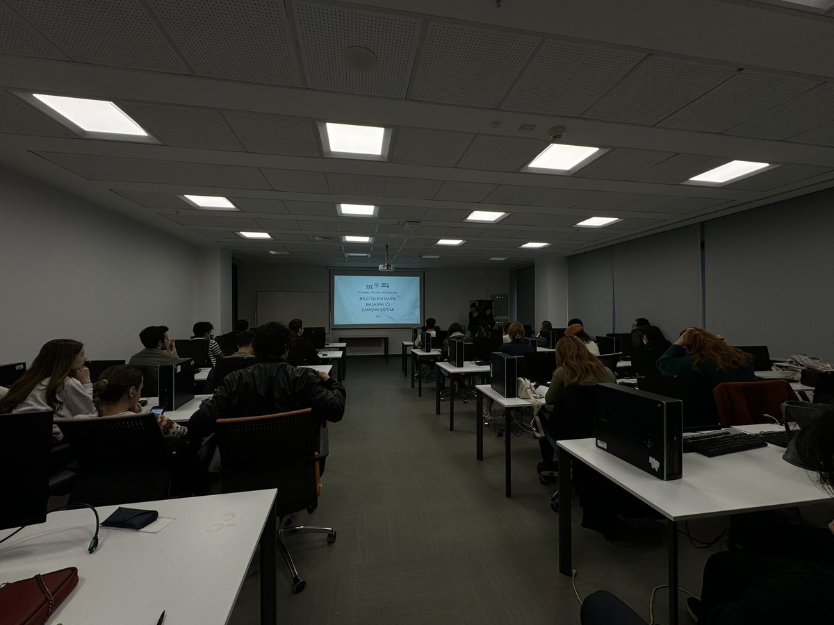 itubidb's tweet image. Yeni yarı zamanlı asistan öğrencilerimizin eğitimlerine devam ediyoruz. İTÜ BİDB ailesine katılan yeni çalışma arkadaşlarımızla birlikte, ailemiz büyüyerek hizmet vermeye devam edecektir. Tüm arkadaşlarımıza hoş geldin diyor ve başarılar diliyoruz.