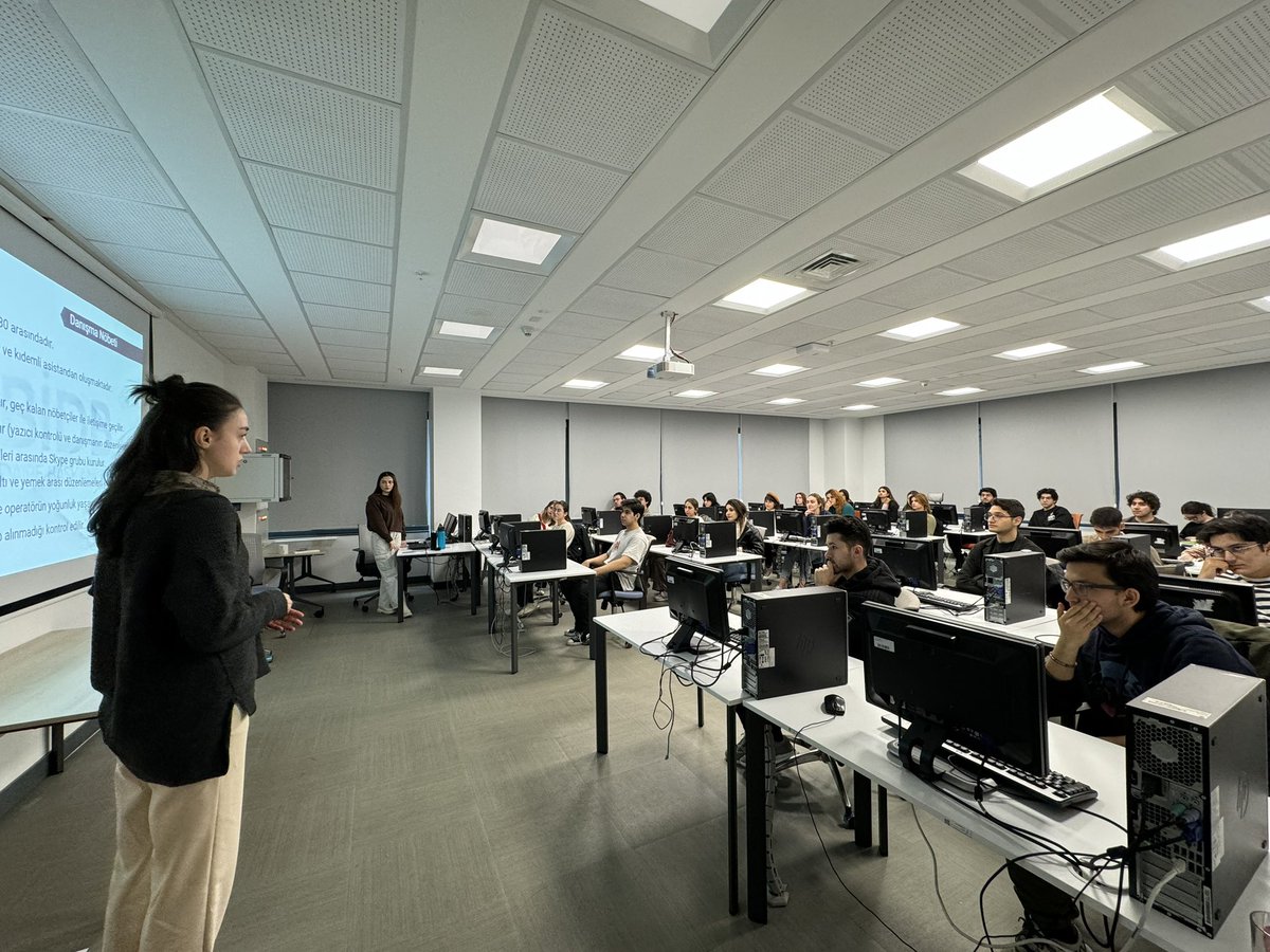 itubidb's tweet image. Yeni yarı zamanlı asistan öğrencilerimizin eğitimlerine devam ediyoruz. İTÜ BİDB ailesine katılan yeni çalışma arkadaşlarımızla birlikte, ailemiz büyüyerek hizmet vermeye devam edecektir. Tüm arkadaşlarımıza hoş geldin diyor ve başarılar diliyoruz.