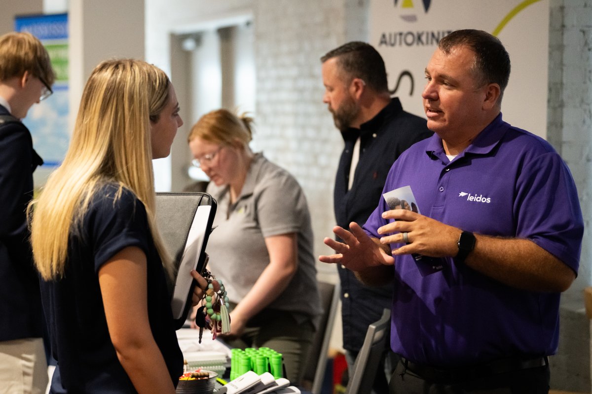 msstate's tweet image. Attention Bulldogs! Your future is calling at Career Expo Days February 6-8. Whether you're chasing that full-time dream job or the perfect co-op or internship opportunity, this event is for you! Learn more: bit.ly/47k8aZO