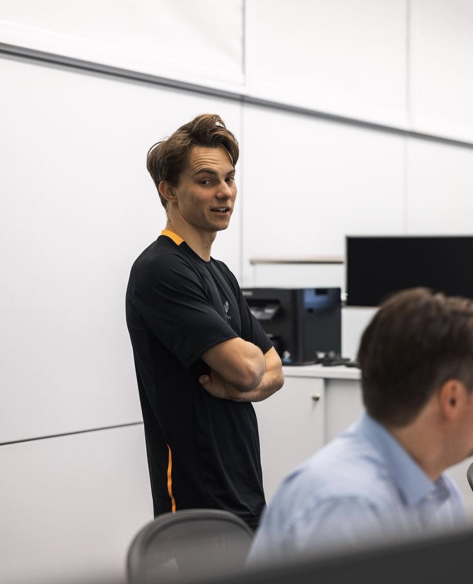 OscarPiastriRP's tweet image. With it only being thirty-eight days until the first race weekend of the 2024 season, it's time to return to base for the first time this year. 🧡 #BackAtHome