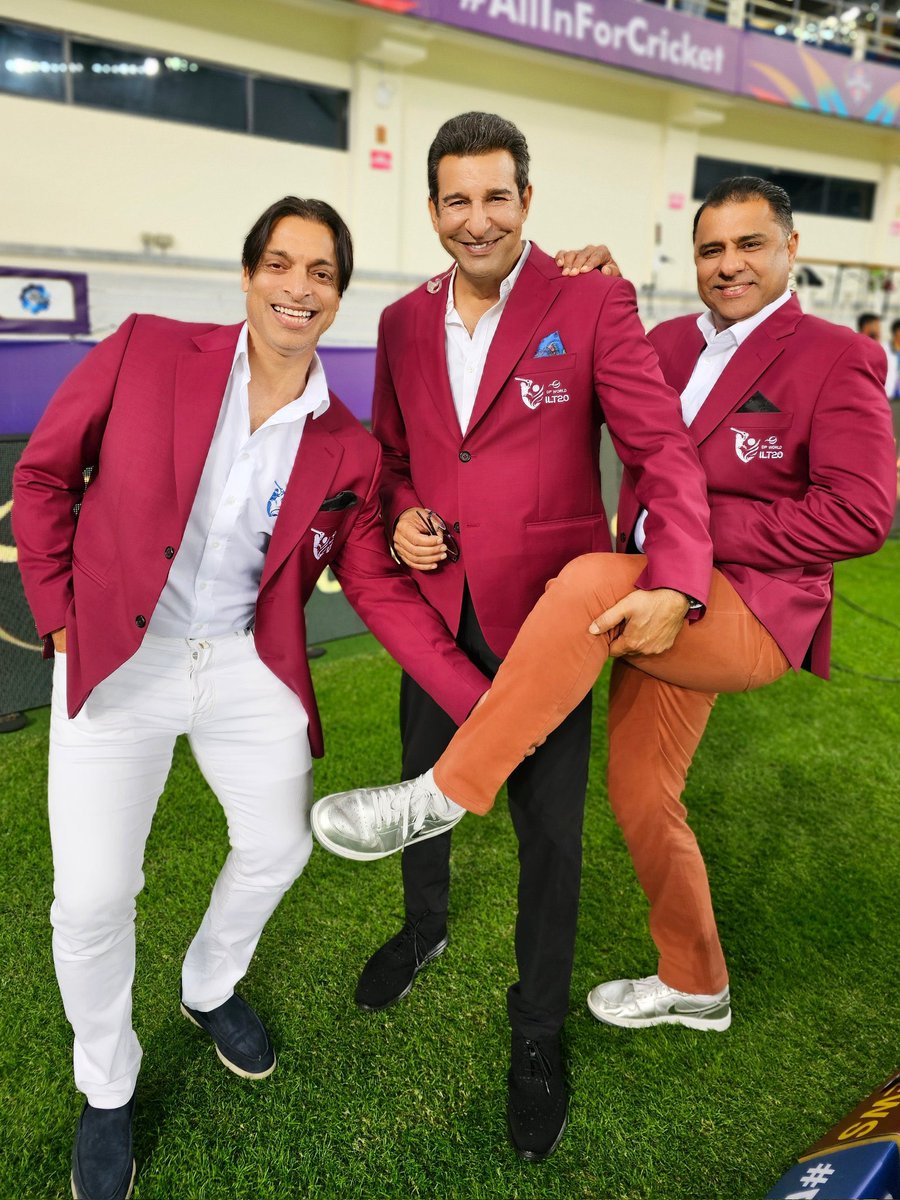 3 Legends! 🔥🙌 
Nightmare for all the batters. 
2143 wickets in a single frame.

#ILT20 #CricketTwitter    #PakistanCricket #ShoaibAkhtar #WasimAkram #WaqarYounis