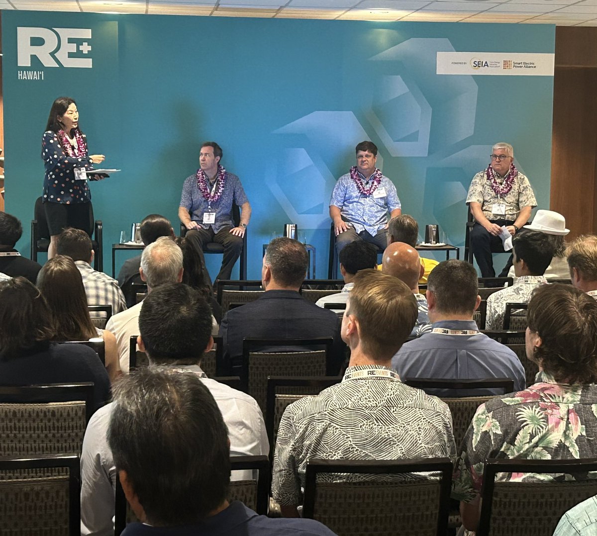 ANativeAngeleno's tweet photo. Big turnout for RE+ Hawai’i. Opening session is a fascinating discussion about implementing a renewable agenda that promotes resiliency, equity and more. #Hawaii #REplusHI https://t.co/MobhYn0wEI