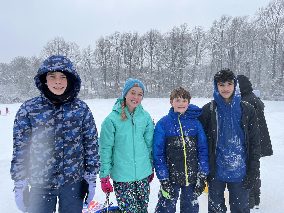 CESRockvilleMD's tweet image. Cardinals in the snow ❄

Despite last week&apos;s batch of snow days that closed school, our Cardinals still got together for winter fun! Check out some of our students making the most of ideal sledding and snowball weather with their CES friends! #CESRockville #CardinalCommunity