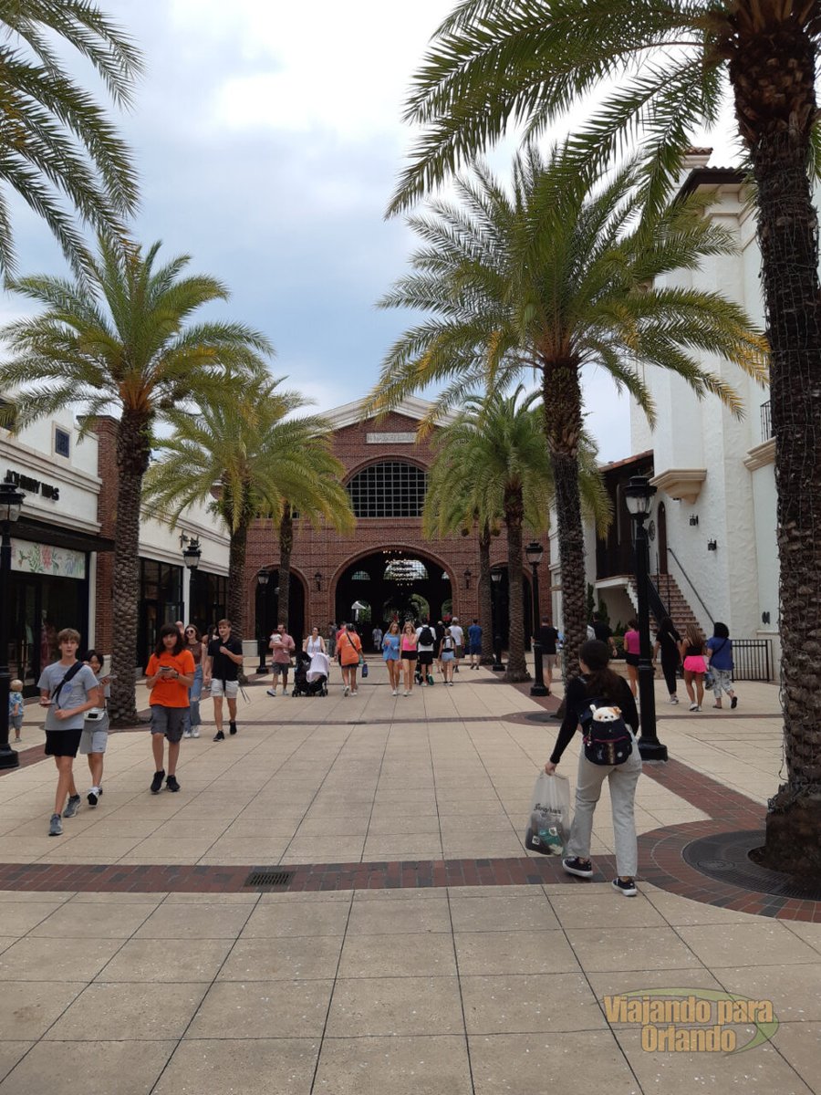 vponoticias's tweet image. Vineyard Vines anunciou que em breve abrirá as portas em Disney Springs, mas nem a sua localização, nem a data da sua inauguração, foram informados. Leia mais: bit.ly/427ei6K

#VineyardVines #DisneySprings #WaltDisneyWorld #ViajandoParaOrlando #VPO