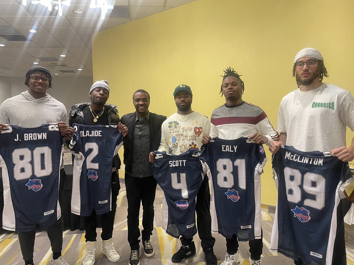 Aderias Ealy tweet media