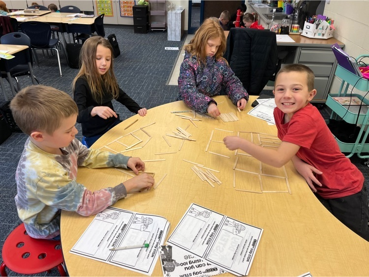 ElementarySalem's tweet photo. 2nd graders did STEM centers with 100 objects to celebrate the 100th day of school! https://t.co/LYN35BCZXR