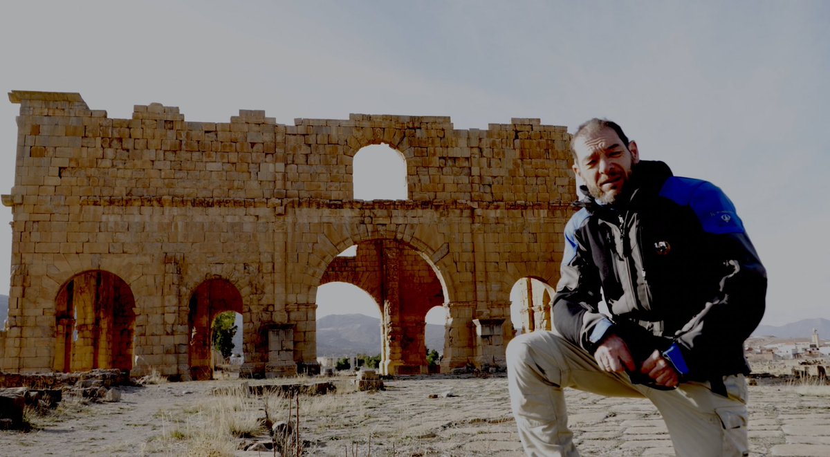 jbarrenengoa's tweet photo. Impresionante la ciudad militar romana de #Lambaesis, capital de Numidia durante algunos años y base de la Legión III Augusta. La visitamos con @miquelsilvestre en #ObjetivoNumidia 🎥 https://t.co/9JuujRqhDH https://t.co/mF3Vjms2s3