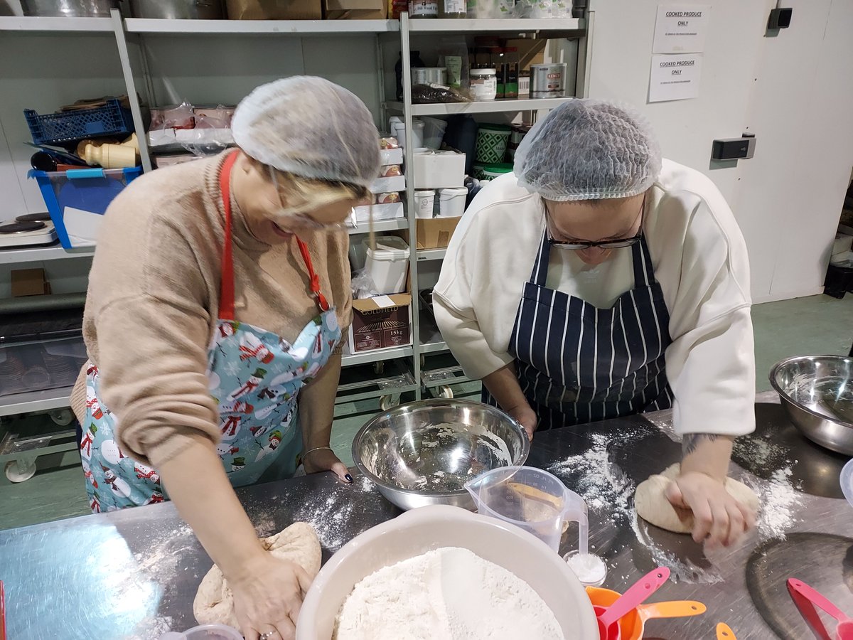 BrocklebysPies's tweet image. Up next &apos;Bread Making&apos;🍞.  Go on give that dough what for!

#breadmakingclass #learntobakebread #homemadebread #speltloaf #sodabread #makebread #breadmakingexperience