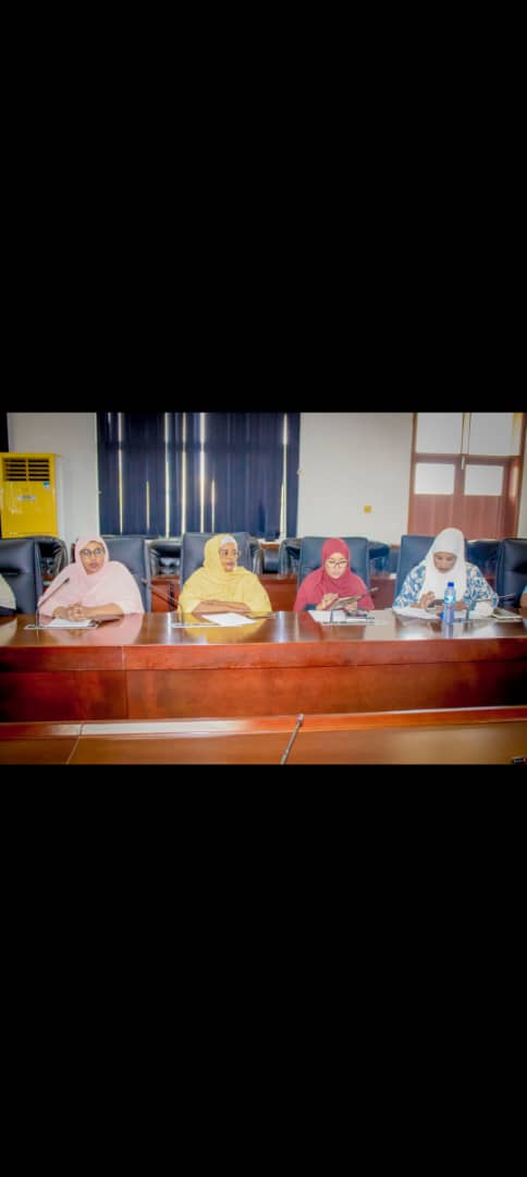 kened_123's tweet photo. L'UPF Djibouti a organise aujourd'hui a l'IED en collaboration avec l'IFD un atelier sur les fakes news et la disinformation. Une vingtaine de journalistes de la presse ecrite, audioviduelle et de la presse en ligne ont beneficie de cette formation. https://t.co/tN9ABguATJ