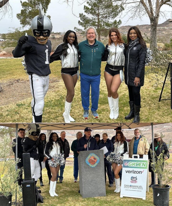 Raiderettes Brittany, Camille, @SDMraiders1, and @tsegerblom joined @NFLGreen + partners in planting trees at Caesar Chavez Park! Dozens of households also received free trees! 🌳🍃✨🤍

#GreenWeek | #SBLVIII | #ClarkCounty
