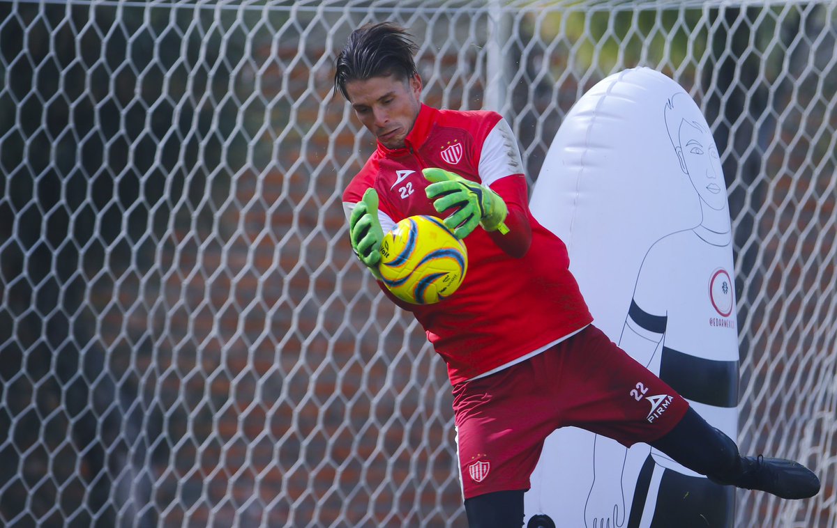 ClubNecaxa's tweet photo. El sábado tenemos una cita en casa.. y Unsain lo sabe 😎🔥 

#EstaEsMiCasa💪 #NECvsAME⚡️ https://t.co/7sQ1YmflbC