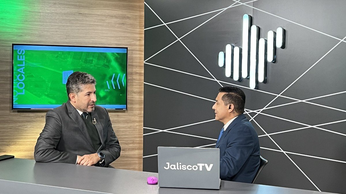 JCFloresMiramon's tweet photo. A punto de iniciar entrevista con @gongoraagustin en @JaliscoTV, para platicar sobre los avances de #Recrea y las acciones que estaremos realizando este 2024. Gracias por el espacio. https://t.co/epc4Kjc5Oq