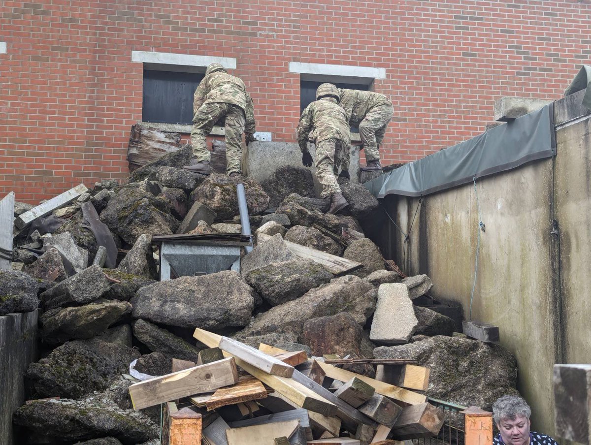 Matt House tweet media