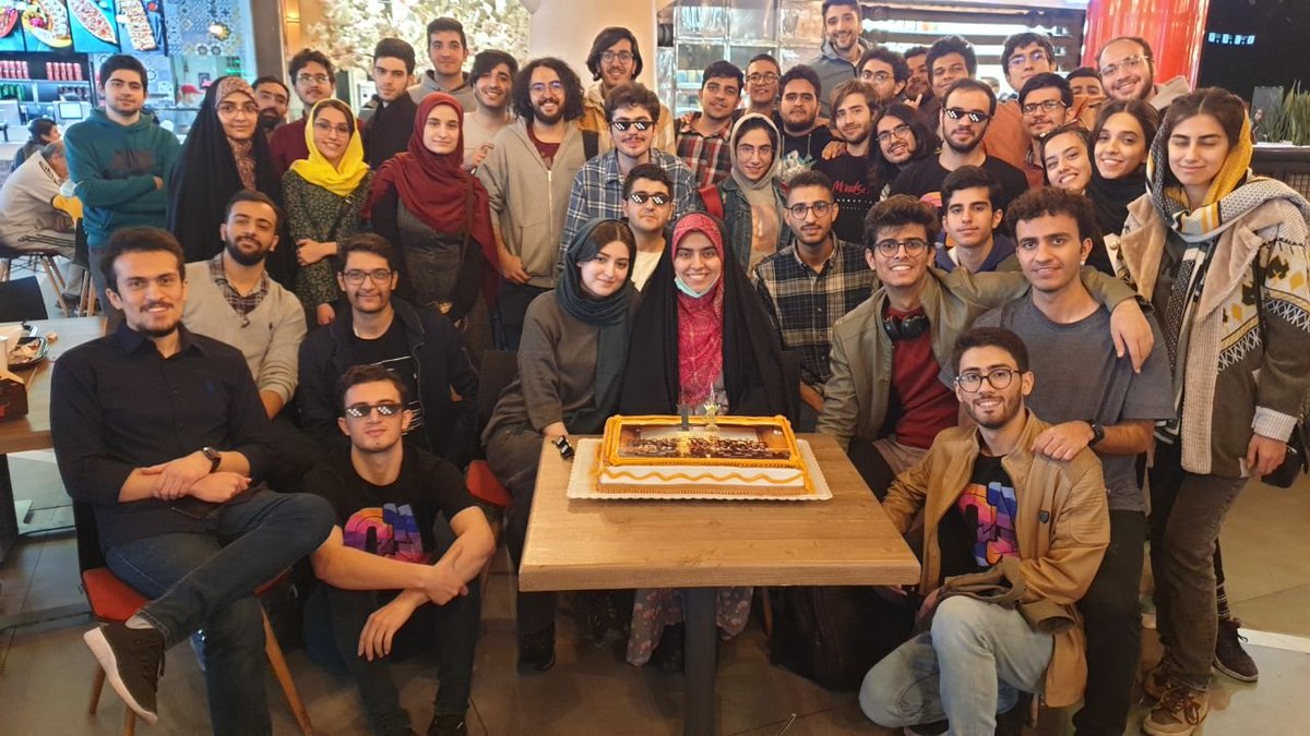 امروز بحث رویداد AIC باز شد و من یاد اون تیم و اون خروجی‌ای که دو سال پیش تو AIC 2022 داشتیم افتادم و واقعا دلم تنگ شد و درود بر اون تیم :)