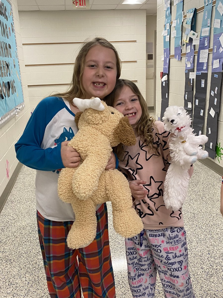 Hausemanupe's tweet photo. Dreaming of Kindness in our PJ’s today at UPE @Hausemanupe #GreatKindnessChallenge https://t.co/EYVrPaMsrw