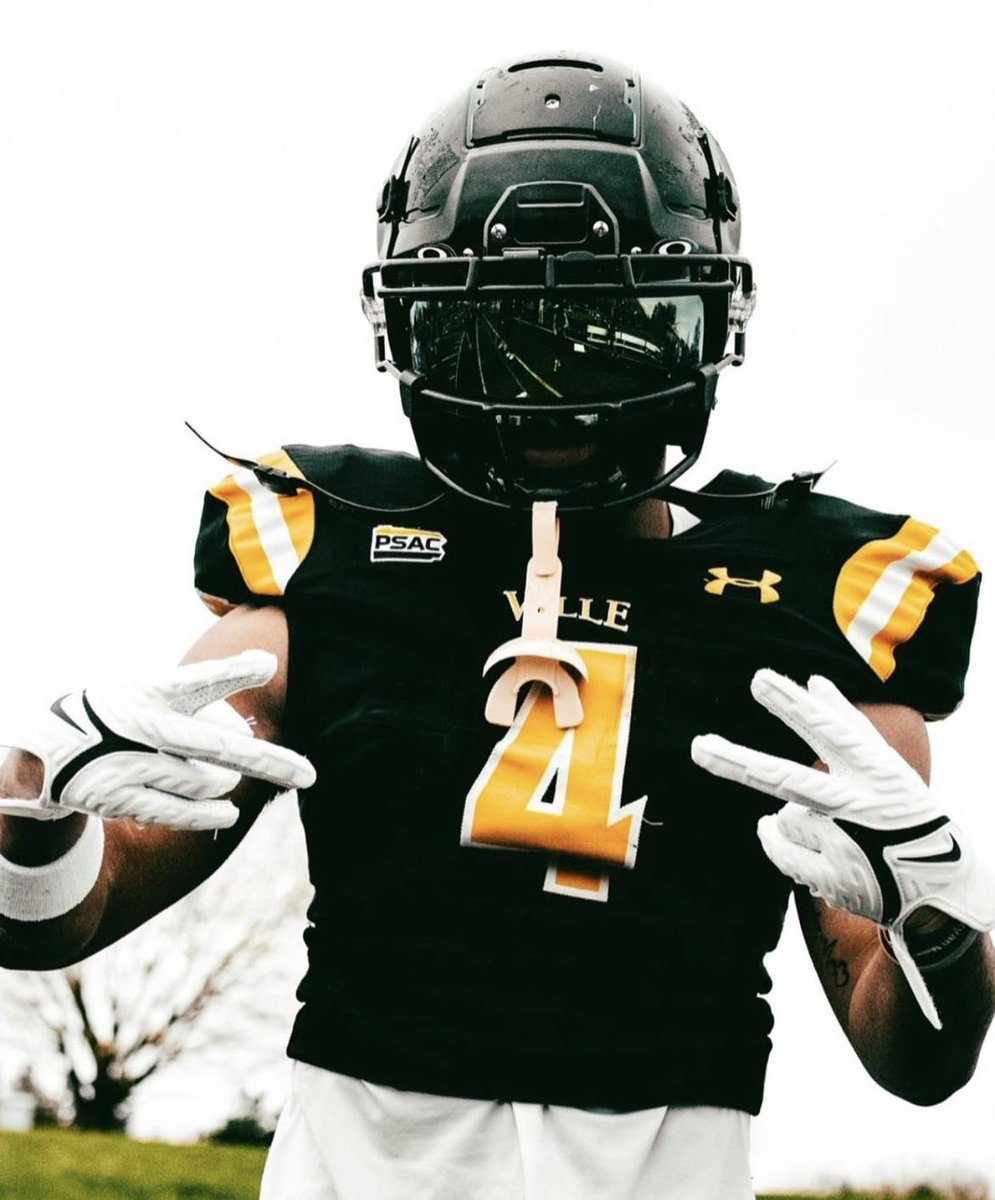 jacobmartinn7's tweet photo. After a great official visit and great conversation with @Coachjcmorgan , I am excited to announce that I have received an offer to play football at at Millersville University! @VILLEfb https://t.co/ahsConPPA8