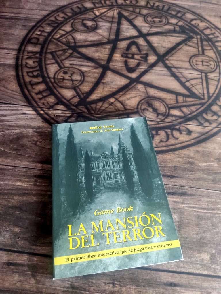 ¿Te gustan los libros interactivos? ¿Te gusta pasar miedo? ¿Te gustan las mansiones encantadas? 🏚️
A mí, sí. 🫣
Y esta preciosidad ya está en casa. 🖤

#GameBook #LaMansióndelTerror