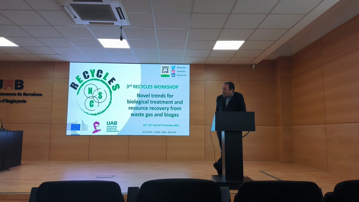 RecyclesEu's tweet photo. The first session of the RECYCLES workshop has been a success with more than 50 people attending in presence &amp; online!
Many thanks to every participant &amp; speaker!
Tomorrow we continue at 12:00 CET 🕛
@EU_Commission @REA_research @MSCActions @HorizonEU @DeqbaUab @UABBarcelona https://t.co/WXwQTMWBBV