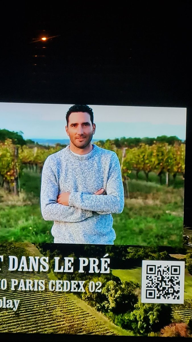 JRJ73sand's tweet photo. Ross cherche sa Rachel 😍#ADP2024 https://t.co/VXIzM5cLIi