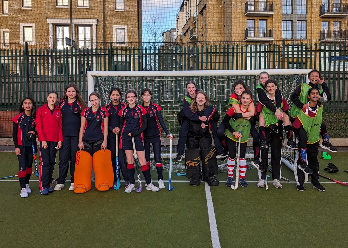 nhehs_sport's tweet photo. A great way to start off the new week! ๐
The @nhehs U13A&B Hockey teams played against @radnorsport, where two competitive games were played!
Thanks for hosting - was a great fixture ๐๐ป
#NHEHSsport #MondayMotivaton #hockey #friendlyfixture https://t.co/oQQZTcfSrs