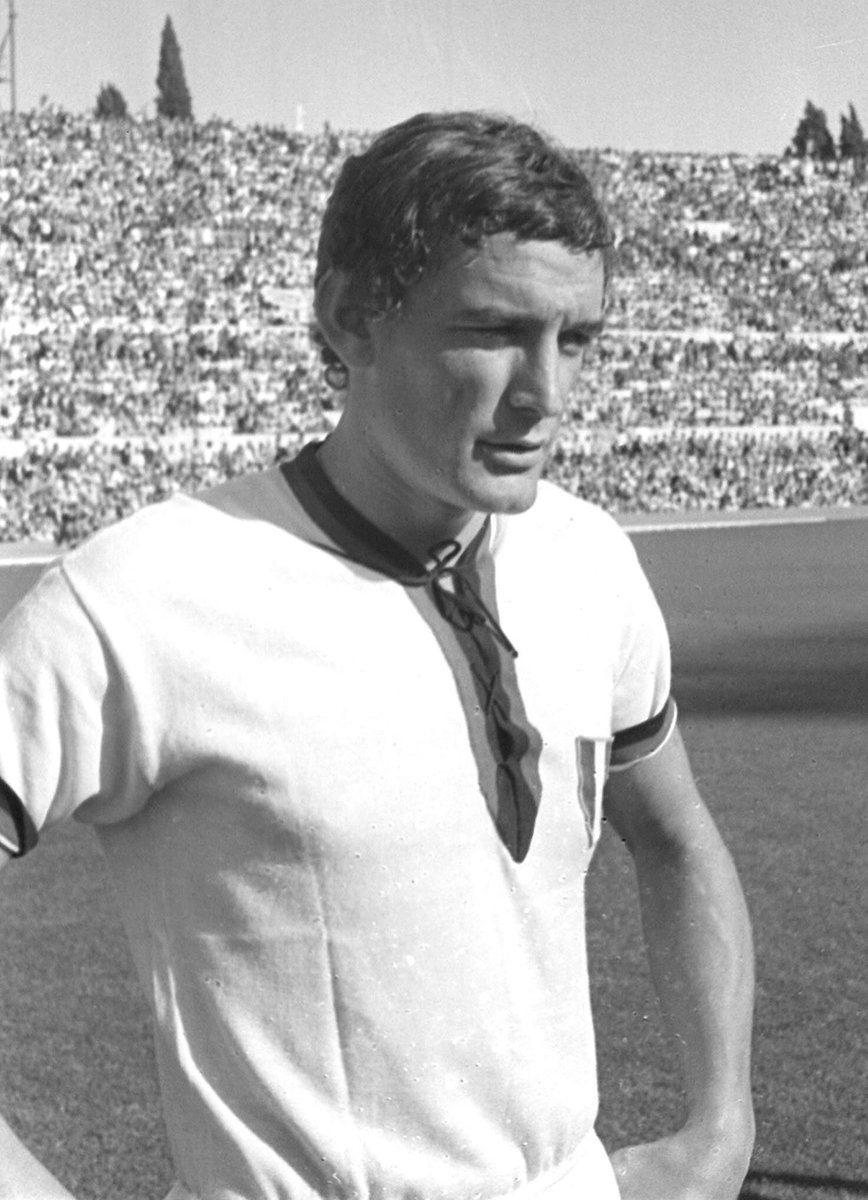 Il presidente Claudio Lotito e la S.S. Lazio apprendono con estremo dolore e profonda commozione la notizia della scomparsa di Luigi Riva, leggenda del calcio italiano e artefice dello Scudetto del Cagliari

Il Club rivolge alla famiglia e ai suoi cari le più sincere condoglianze