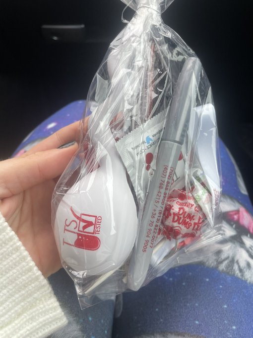 Thank you @TalentTesting for the goodie bag during @avnexpo week. Also, they shipped in Miami and LA<a class="tags" target="_blank" title="On Twitter" href="/?out=eyJ0eXAiOiJKV1QiLCJhbGciOiJIUzUxMiJ9.eyJpYXQiOjE3MjE4NzA4MDYsImlzcyI6InR3cG9ybnN0YXJzLmNvbSIsIm5iZiI6MTcyMTg3MDgwNiwiZXhwIjoxNzUzNDA2ODA2LCJyZWRpcmVjdF91cmwiOiJodHRwczovL3R3aXR0ZXIuY29tL1RhbGVudFRlc3RpbmcifQ.NnHCOhSerbmYBPHVFrD3cnHF6Ap0OzgemdDa-uayj4cUxC7xGLC96D5NdUW7P5OHb425QRei_PDBWMkUqN9Bfg">@TalentTesting</a>