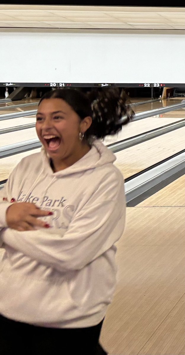 Lancer_Bowling's tweet photo. Mia with a new personal best of 216!  Way to roll Mia!! https://t.co/0ftPU585cF