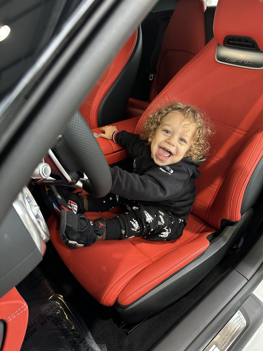 AKsInDaHouse88's tweet photo. Mercedes Benz SL63 - it’s so new it’ll make you look young again😆 

@MercedesBenz @MercedesBenzUSA @MercedesAMGF1 @MercedesAMG https://t.co/5FCHQJDdmg