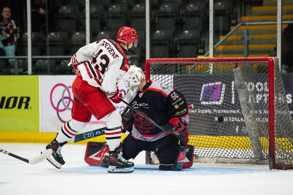 CardiffFireIHC's tweet photo. πΈ Check out the action photo highlights of last night's 8-1 win against Solent Jr Devils (2/3) #FirePhotos π₯
Photos by @JamesAssinder https://t.co/krdExxQMN5