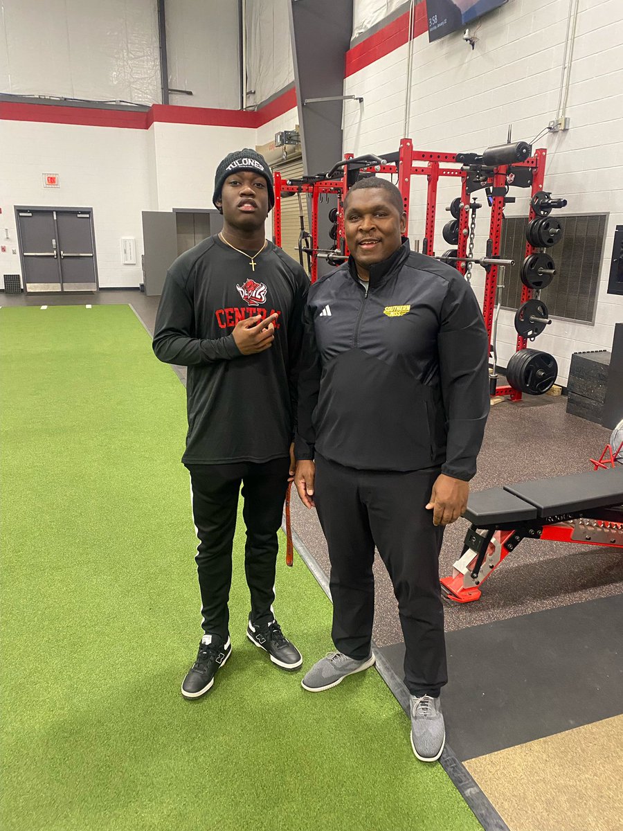 Thanks for stopping by My guy 💪🏾 @C_Williams_ETK @CoachBignell @joemoreno_USM @SouthernMissFB
