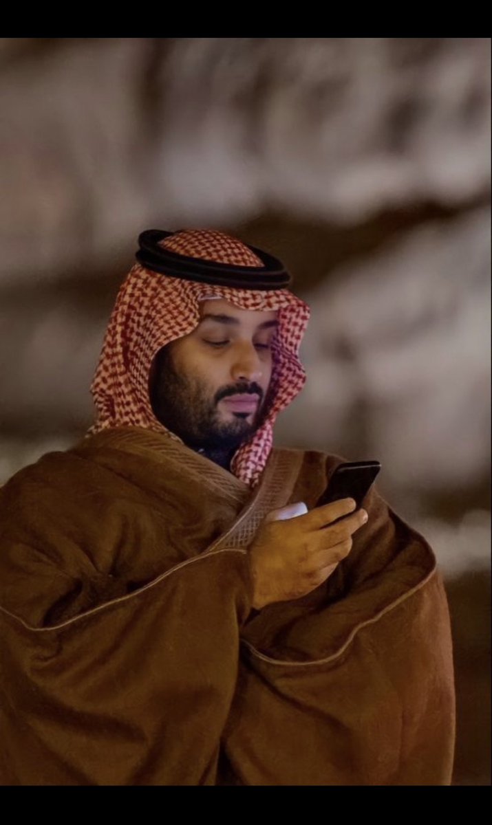 azeez7079's tweet photo. #محمد_بن_سلمان 
قائد عظيم محبوب من الجميع حباه الله بطموح كبير وجُرأة غير مسبوقة في اتخاذ القرارات اللازمة، ولديه قوة وعزيمة، يفهم متطلبات العصر، متسلح بالعلم والمعرفة، مؤمن بقدرات وموارد دولته وشعبه سمو الأمير #ولي_العهد يقود وطن عظيم وشعب محظوظ وفي أصيل https://t.co/haCsbX8Svp