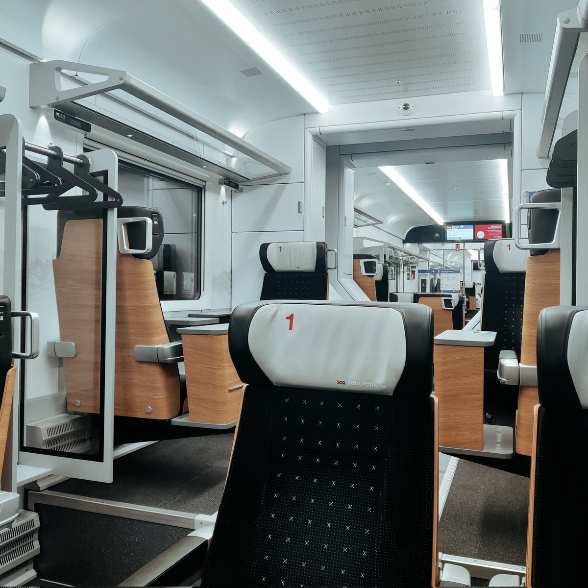 WorldonRails's tweet image. Im Zug nach Zug 🤗

@sob_ch

#WorldonRails
#createyourownstory
@Interrail