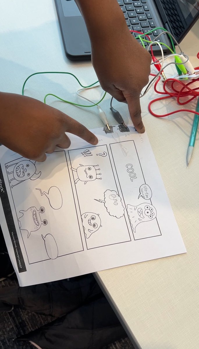 HaskettLibrary's tweet image. Our first Maker&apos;s Monday of &apos;24 was a huge success!
Using @makeymakey kits, we brought comic strips to life by recording and playing what we thought should go in the speech bubbles. 
Watch the video to hear my sample!

Next meeting: 2/12 over Physics #wearehaskett #katylibraries