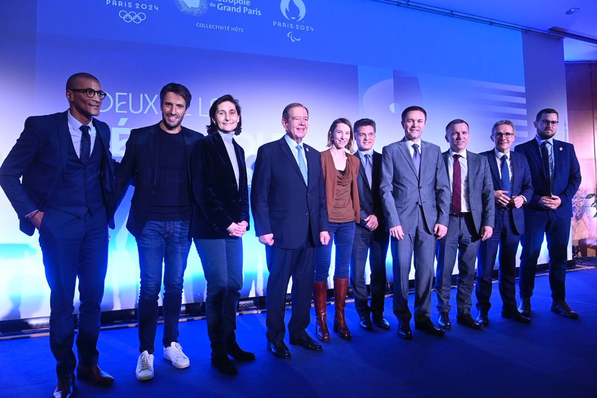 AOC1978's tweet photo. Merci à @patrick_ollier pour son invitation aux vœux de la @GrandParisMGP, qui réunissaient ce soir beaucoup des acteurs engagés pour la réussite des Jeux de #Paris2024 ! https://t.co/kEP6239LI7