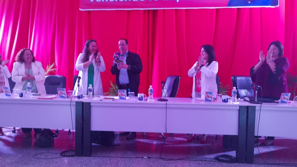 En la reunión de trabajo de la <a href="/CienfuegosDps/">Dirección Provincial de Salud Cienfuegos</a> el Dr. José Angel Portal Miranda, ministro de Salud Pública de Cuba, aborda las prioridades del sector, la importancia de acercar los servicios a la población y exhorta a lograr buena resolutividad de los Equipos Básicos de Salud.