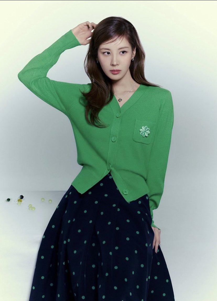 Sina1246525's tweet photo. Seohyun is selected as the muse of contemporary fashion brand "The AtG"

#GirlsGeneration #SEOHYUN #SNSD https://t.co/b4lWgytmfS