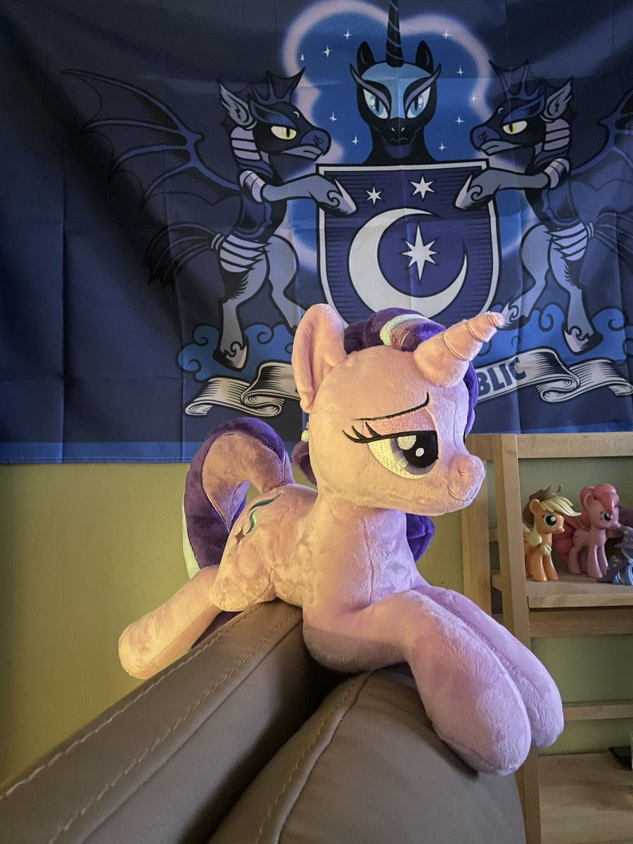 TYSM <a href="/KazzysPlush/">Kazzy ✨Comms Closed✨</a>, she looks great!