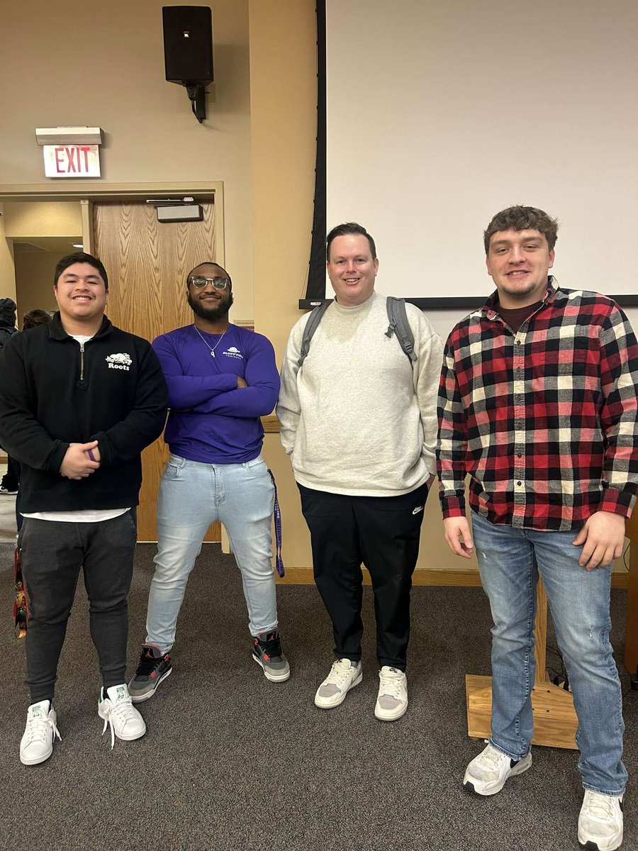 Dress for success with the guys! <a href="/BlufftonFB/">Bluffton Football</a> #DressForSuccess