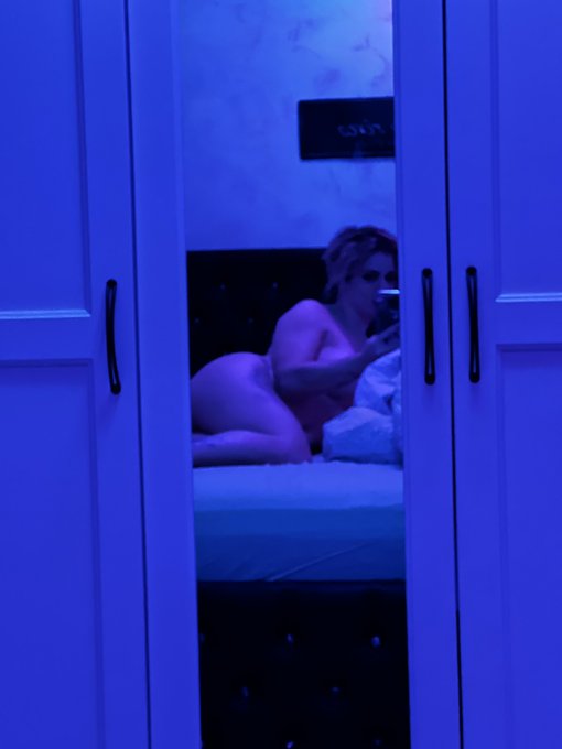 Bonne nuit &agrave; tous sur la plan&egrave;te X https://t.co/Mx9MkfeuIQ<a href="/tag/bdsm"class="tags"><span>#bdsm</span></a><a href="/tag/blonde"class="tags"><span>#blonde</span></a><a href="/tag/loveroom"class="tags"><span>#loveroom</span></a>