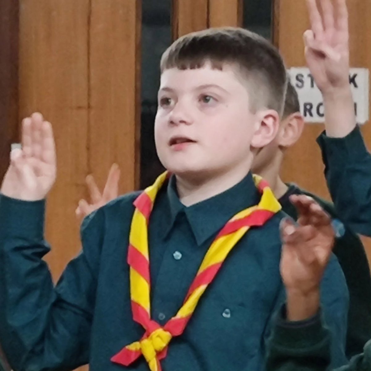 Tonight Joshua was invested into the scouts ⚜️ he made his promise to receive his necker and first badge's ⚜️ @TeamKestrels @TeamCherryDale