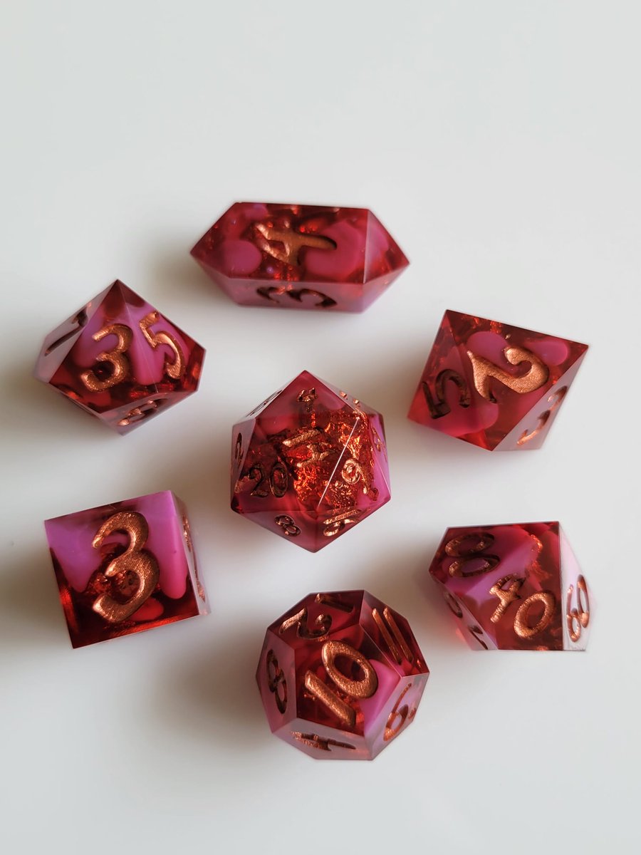 Love potion 7 piece set

#handmadedice #handmadeart #handmadegift

Available here: wonderlanddicestore.etsy.com