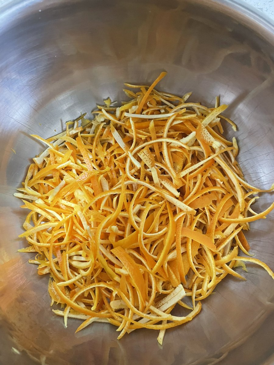 Making marmalade for the first time, happy with the result 😋 learning to preserve is a goal this year. #BeTheChange #SurvivalSkills #ClimateBreakdown #PlantBased
