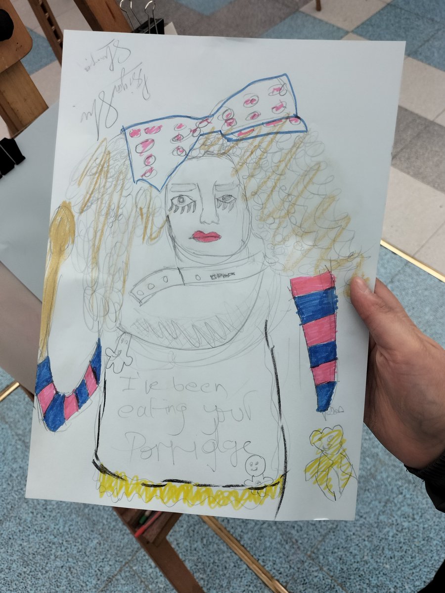 rodkitsonart's tweet photo. Lovely Sketch n Go session last weekend at @SurreyQuays with the amazing Amanda dressed as Goldilocks. The next one is Feb 10, 11-1pm - £free, all ages, no need to book, equipment provided https://t.co/UiSjROyTH1