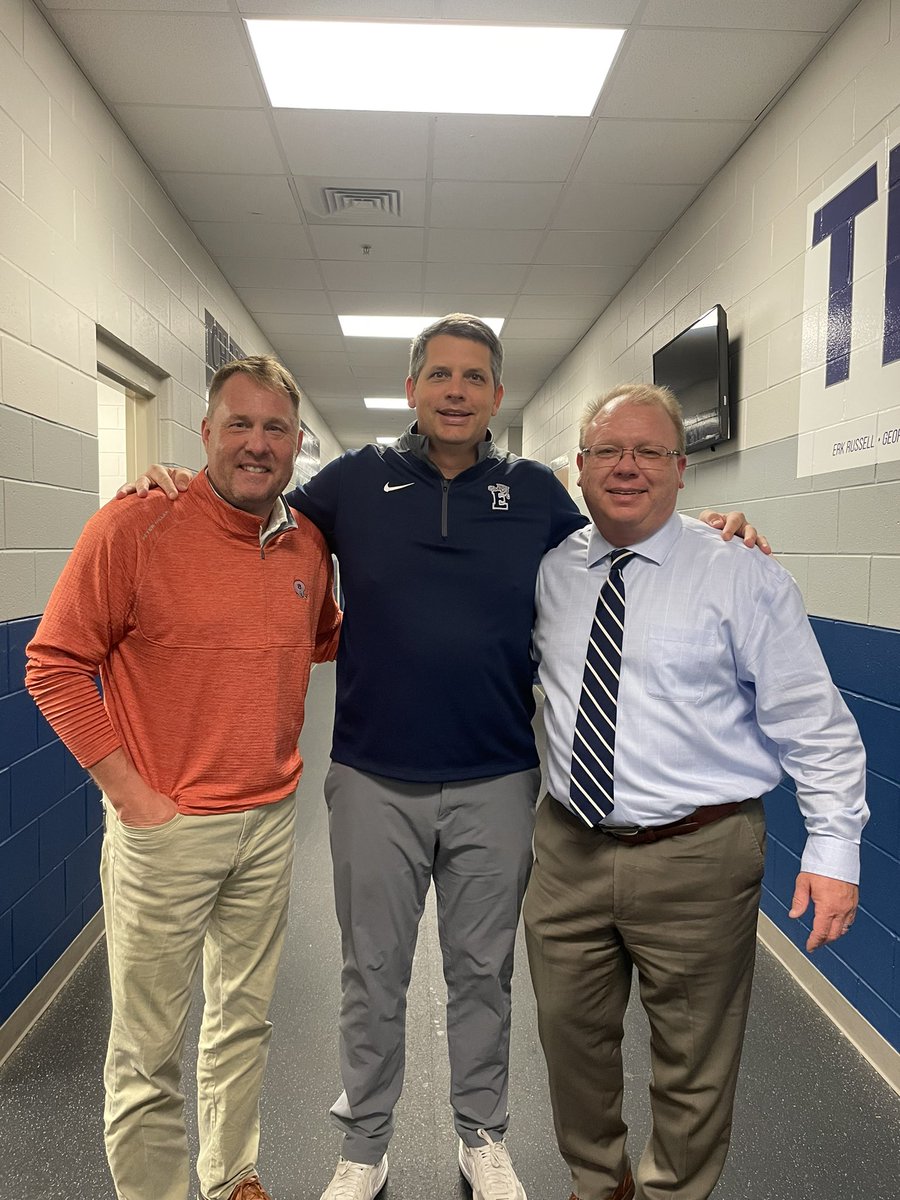 Appreciate <a href="/AuburnFootball/">Auburn Football</a> for visiting EHS and recruiting our players!
