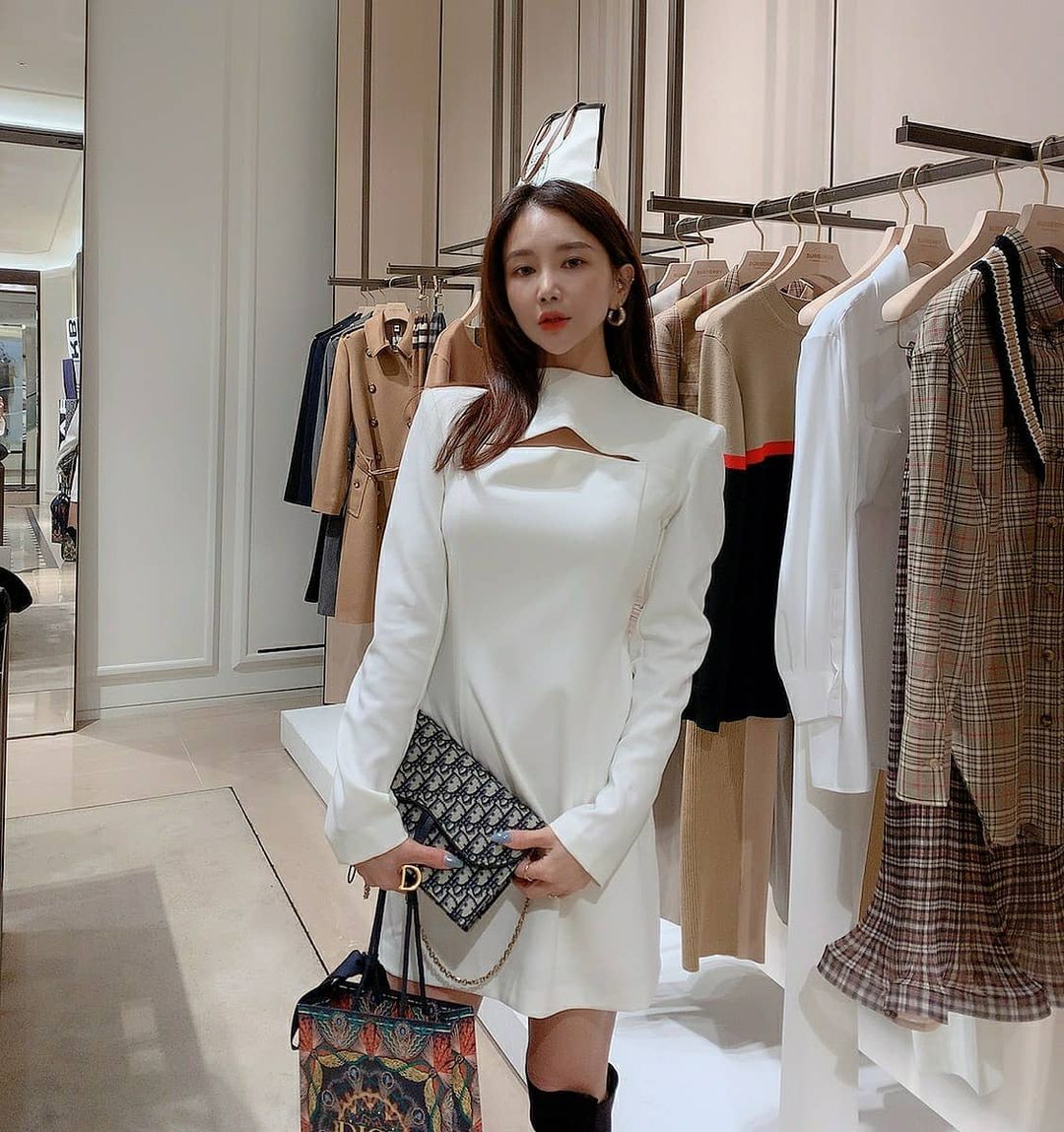 The Lord is good. When people are in trouble, they can go to him for 
safety. He takes good care of those who trust in him.