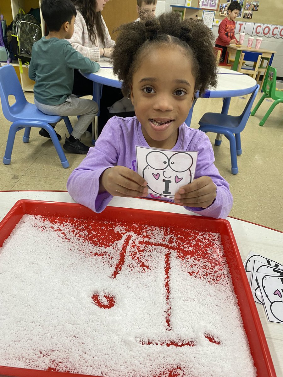 Ms. Cook tweet media