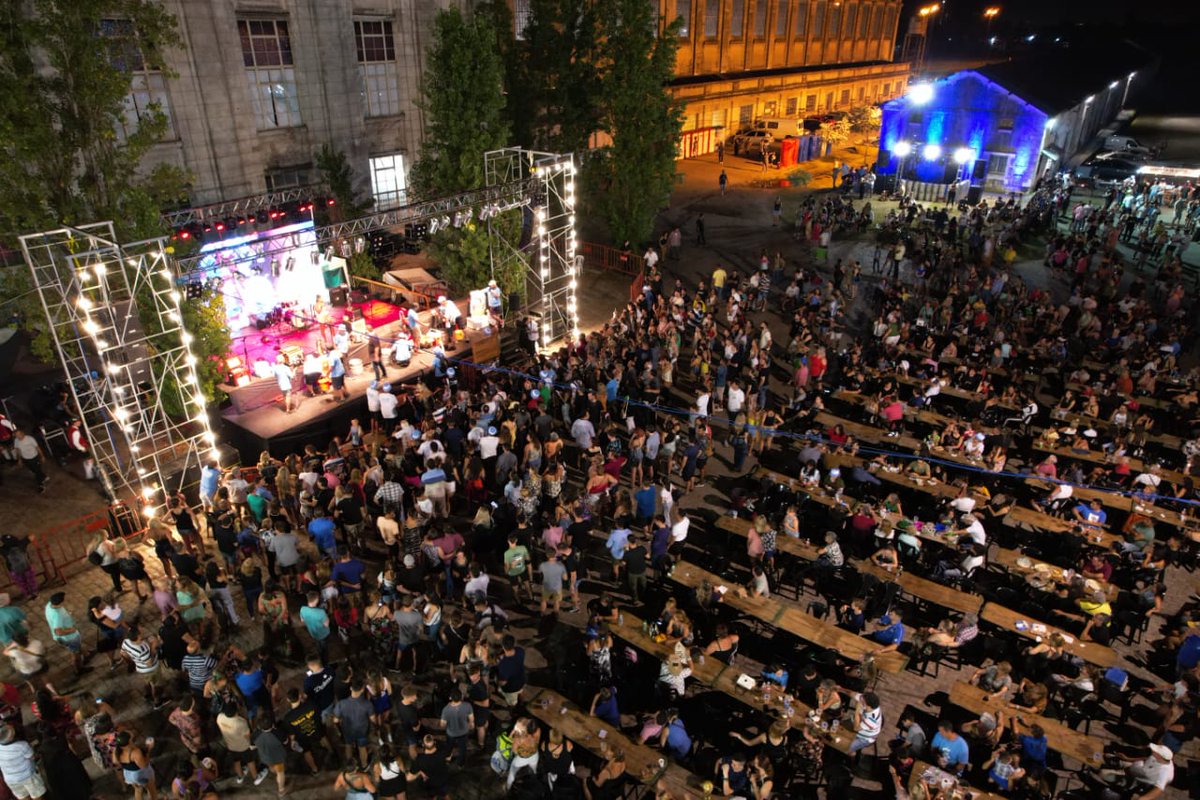 adrianamolina20's tweet photo. #SantaFe. Paso la 11° Edición de la fiesta de la #Chopera en nuestra Ciudad. Una celebración única en el mundo que representa nuestra cultura cervecera e identidad Santafesina. Desde el @ConcejoSantaFe apoyamos la realización de este evento.Felicitaciones a los organizadores 👏⭐ https://t.co/SqoVeTuv4B