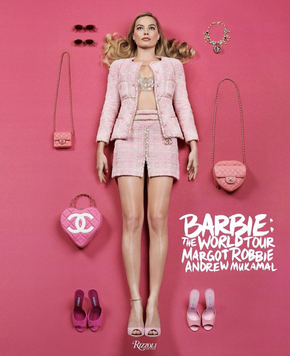 FilmUpdates's tweet photo. Andrew Mukamal is releasing a book featuring Margot Robbie’s looks during the ‘BARBIE’ press tour.

‘BARBIE: THE WORLD TOUR’ is set to come out on March 8th. https://t.co/vNiyu8OHbW